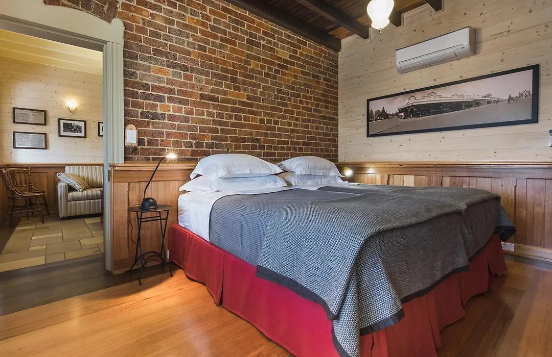 Old Bank Boutique Hotel-1